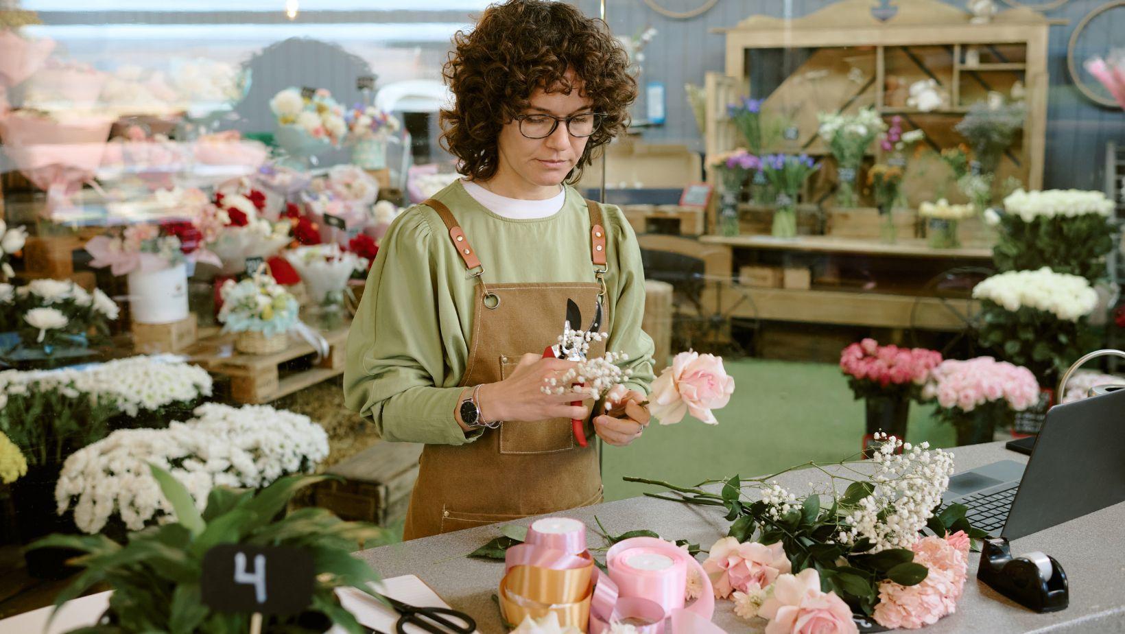 smart budgeting florists, plant-based brands cost tips, floristry business budgeting, sustainable brand expenses, floral shop financial planning, plant-based company finances, budget strategies florists, affordable floral marketing, cost saving floral tips, eco-friendly brand budgeting